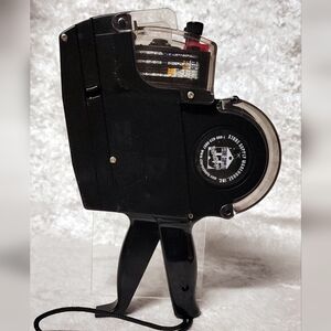 Mint! 2 line sticker Pricing Gun from SSW Store Supply Warehouse